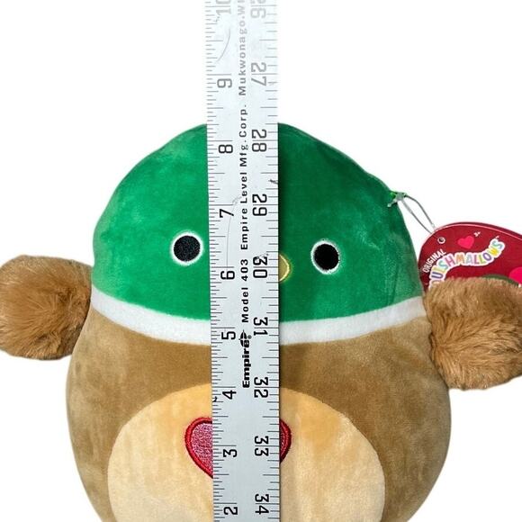 Squishmallows Avery Duck Red Heart Belly 8 in. NWT 2022 Valentine’s Day Squad - Picture 6 of 7